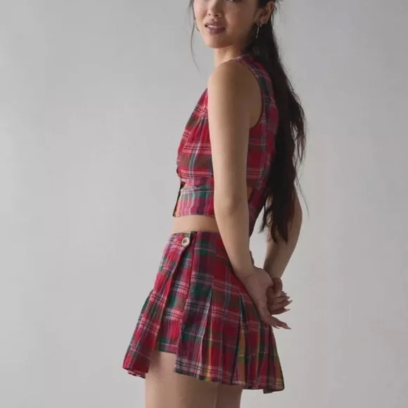 Urban Outfitters Red Plaid Crop Top and Skirt Set - Picture 4 of 8